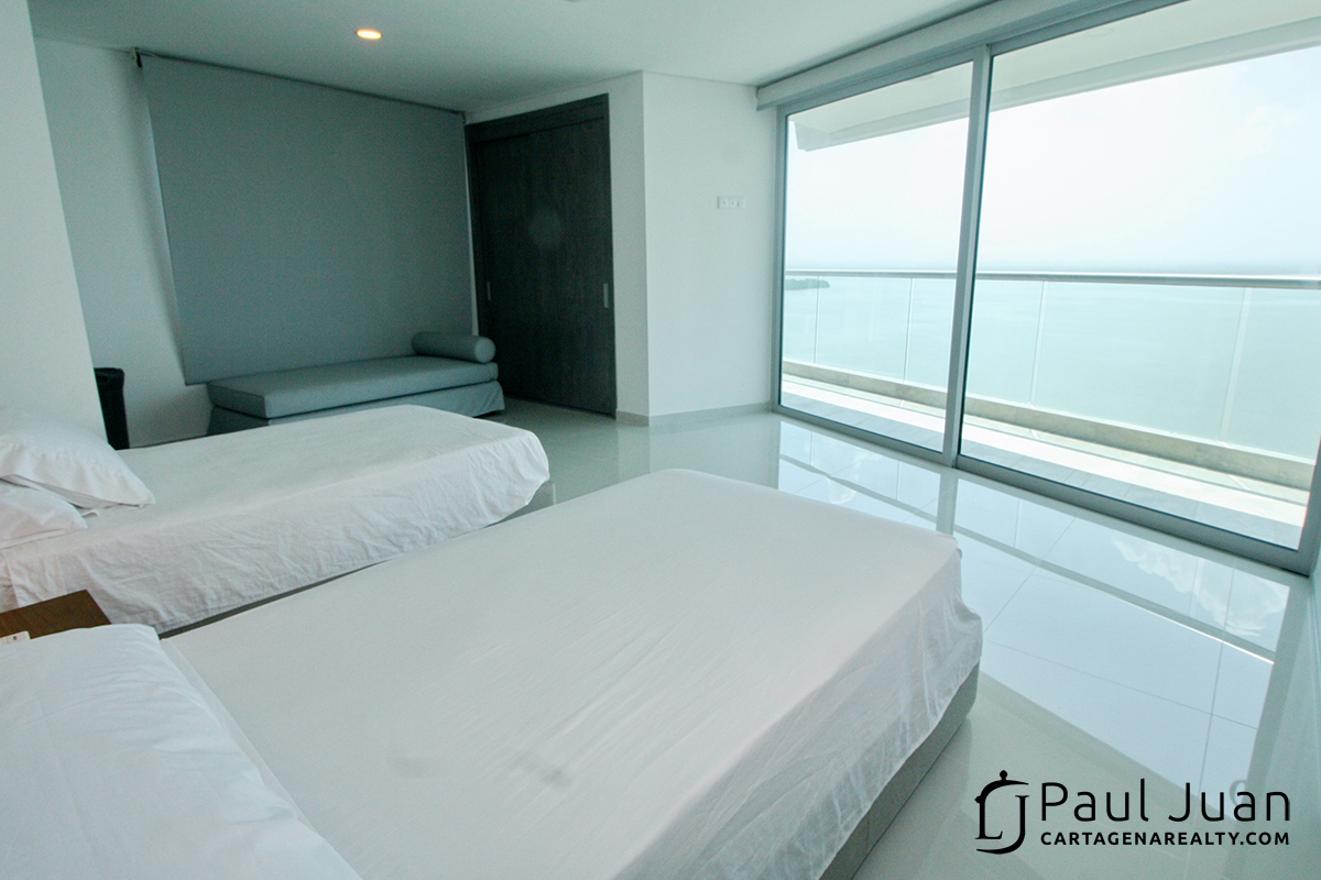 Spectacular penthouse